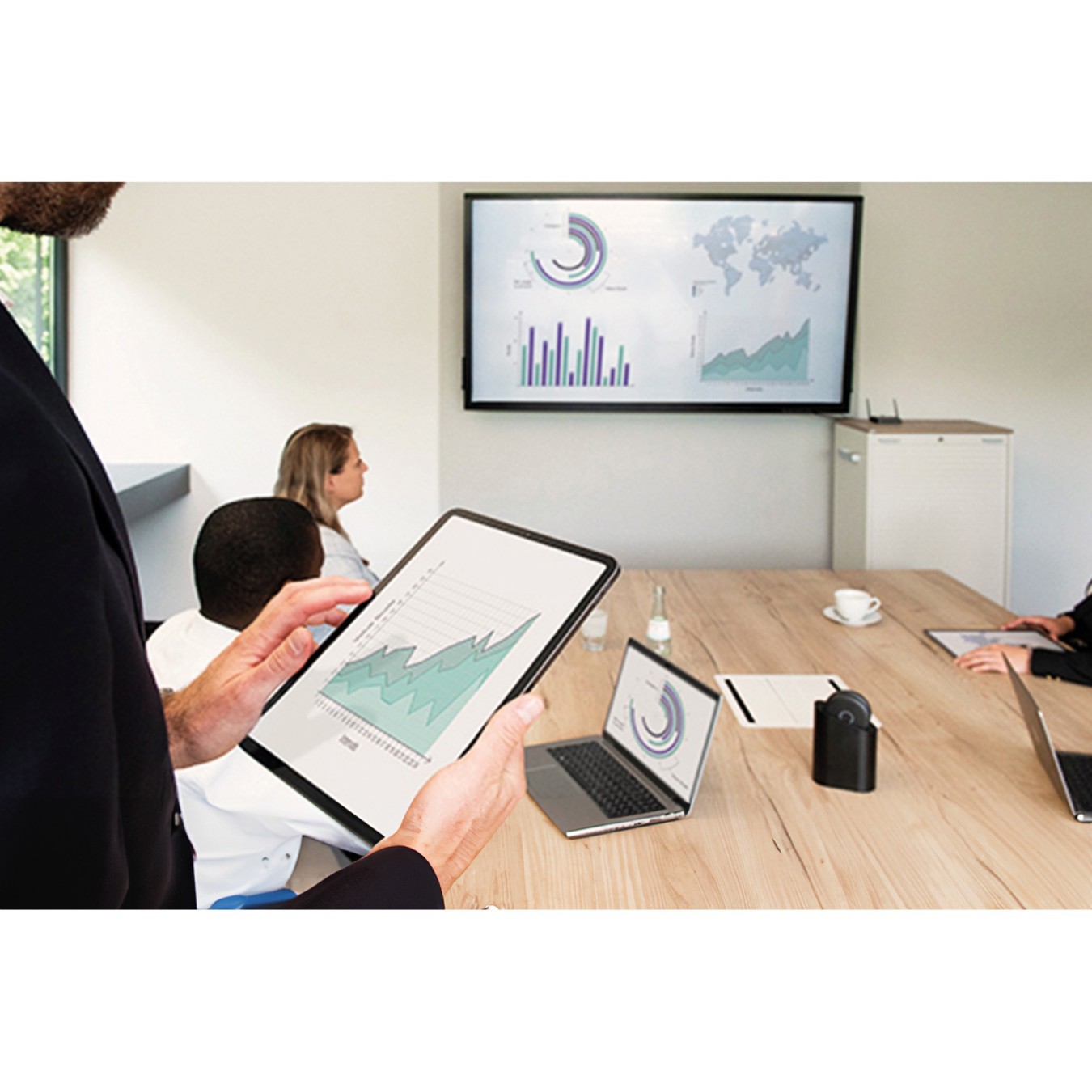Digitus Click & Present Pro - Wireless Collaboration System for Meetings and Presentations — Buy in Cyprus with Fast Delivery