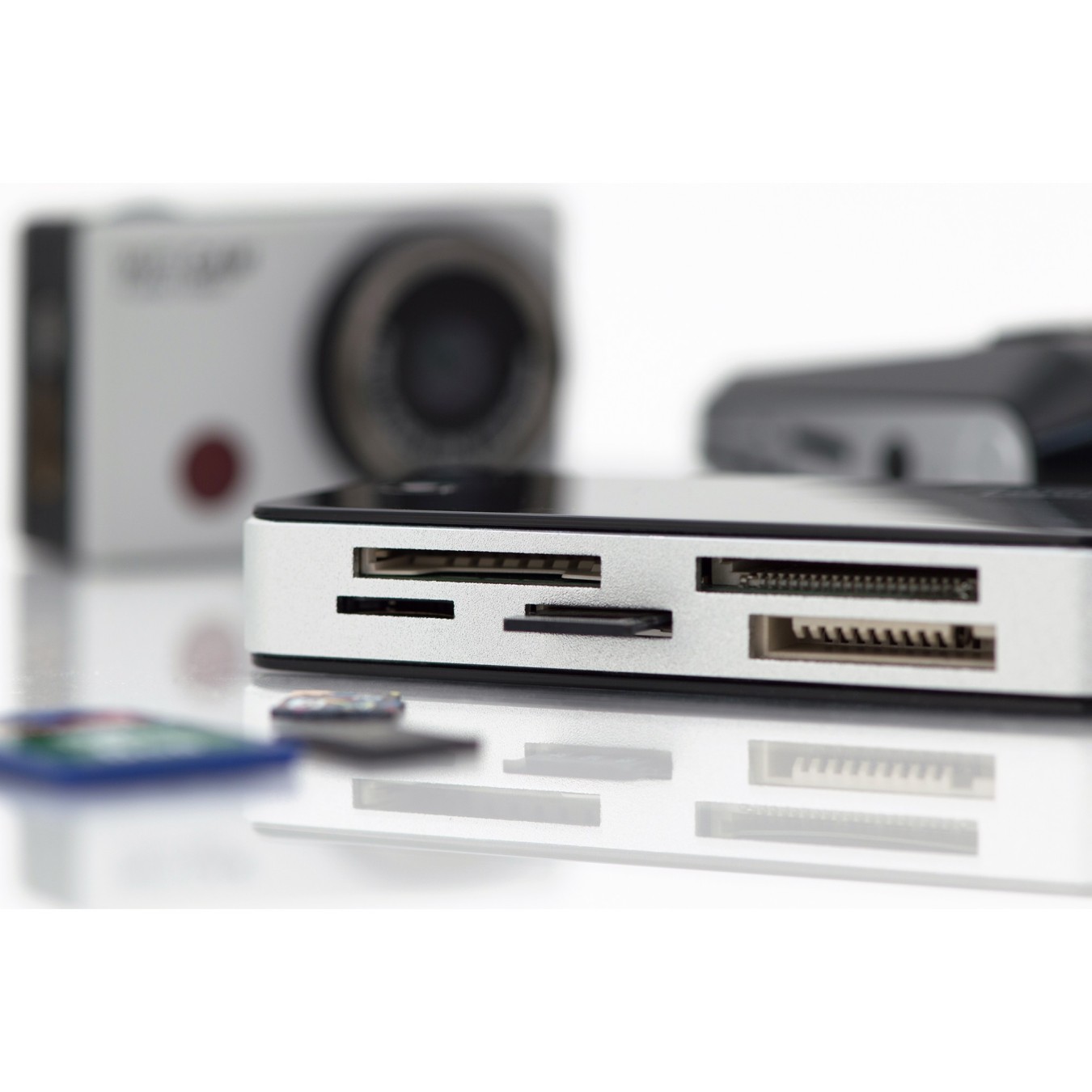 DIGITUS Card Reader USB 3.0 External - (Black/White, SD + microSD, USB-A 3.0) — Buy in Cyprus with Fast Delivery