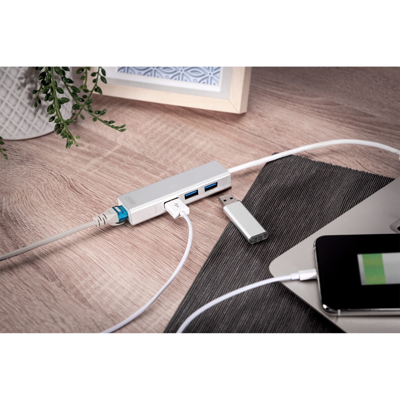 Digitus USB-Hub 3-Port USB 3.0 + 1x Gigabit LAN - Aluminium Silver/White — Buy in Cyprus with Fast Delivery