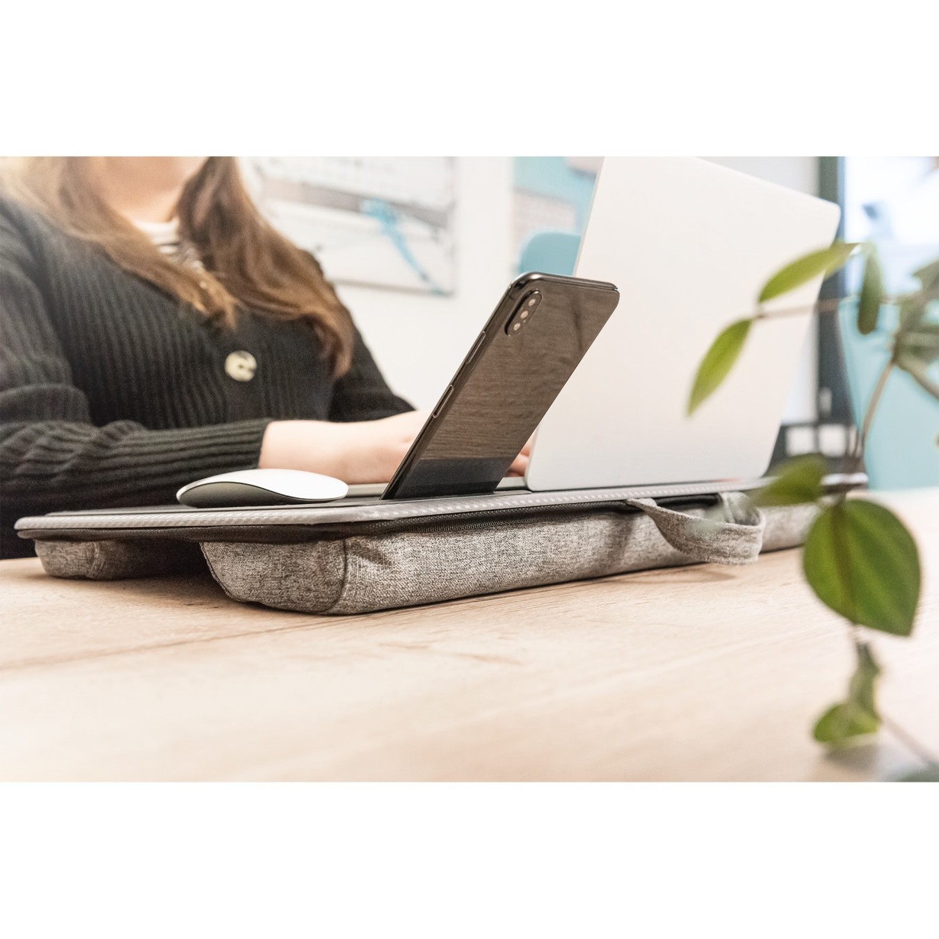 Notebook Desk - Mobile Slot Mousepad - Fits laptops up to 17 inches — Buy in Cyprus with Fast Delivery