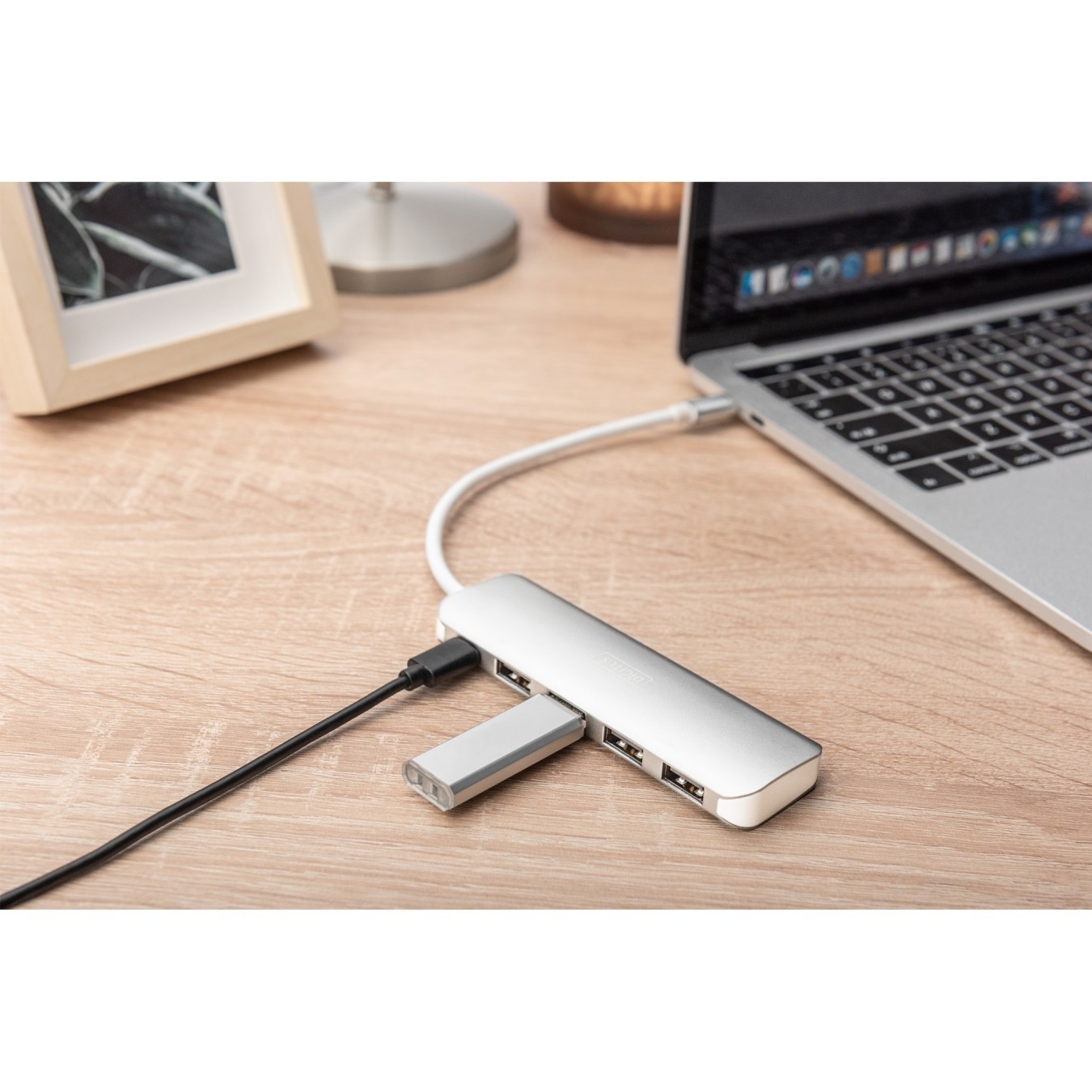 DIGITUS USB-C Hub 4-Port USB 3.0 with PD - Aluminium Silver, 0.2 m Cable — Buy in Cyprus with Fast Delivery