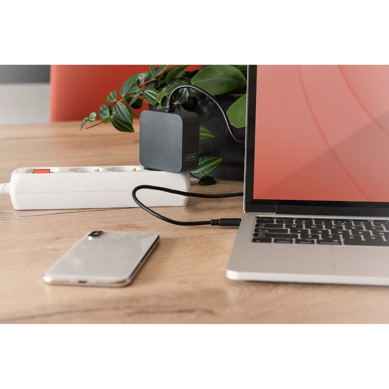 Digitus Universal USB-C 65W Notebook Power Supply - Black — Buy in Cyprus with Fast Delivery