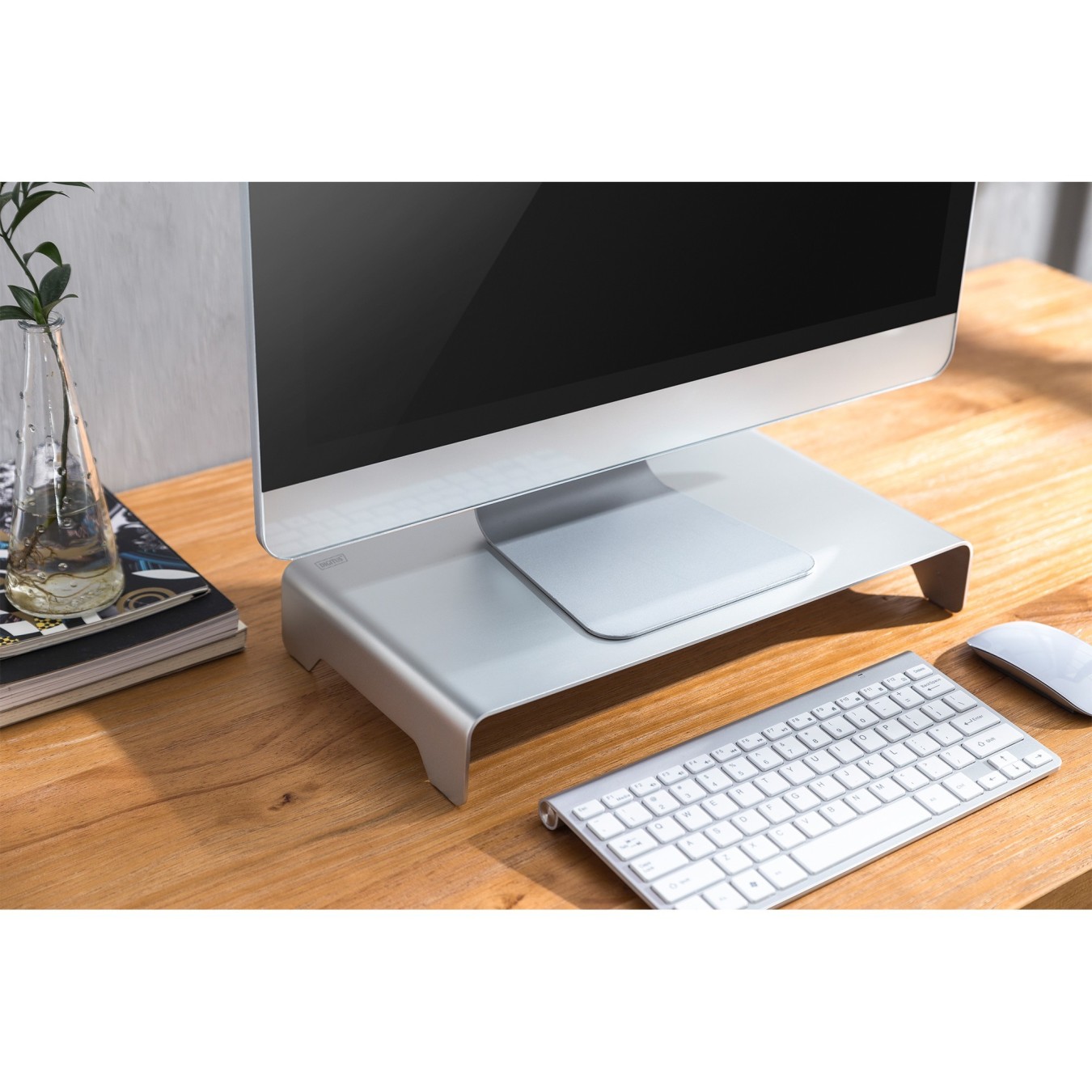Digitus Aluminium Monitor Riser - Characteristics (Silver, 32-inch, 400x210x63 mm footprint, 10 kg capacity)