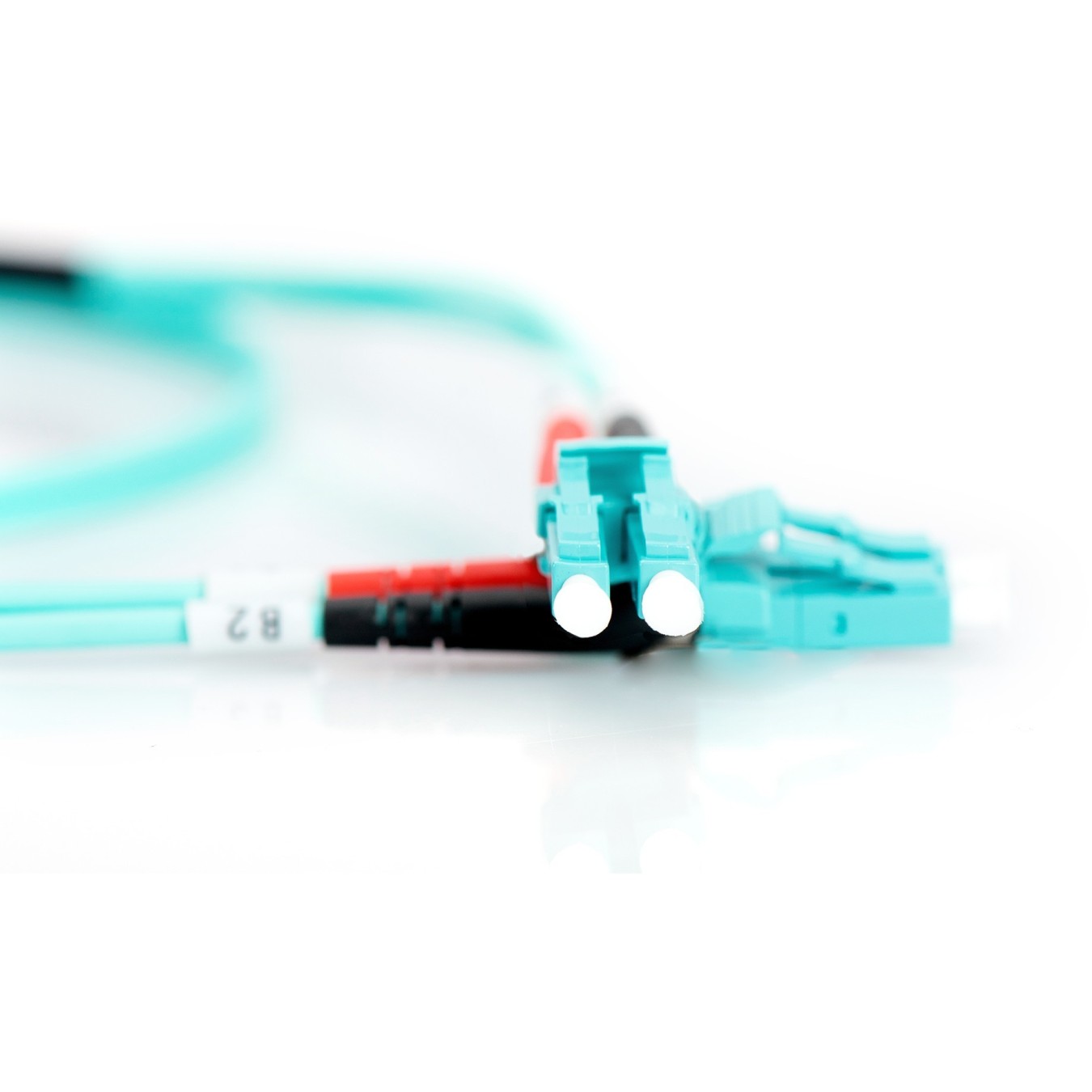 DIGITUS LWL Patchkabel LC to LC 3.00m Multimode Duplex OM3 - Aqua color — Buy in Cyprus with Fast Delivery