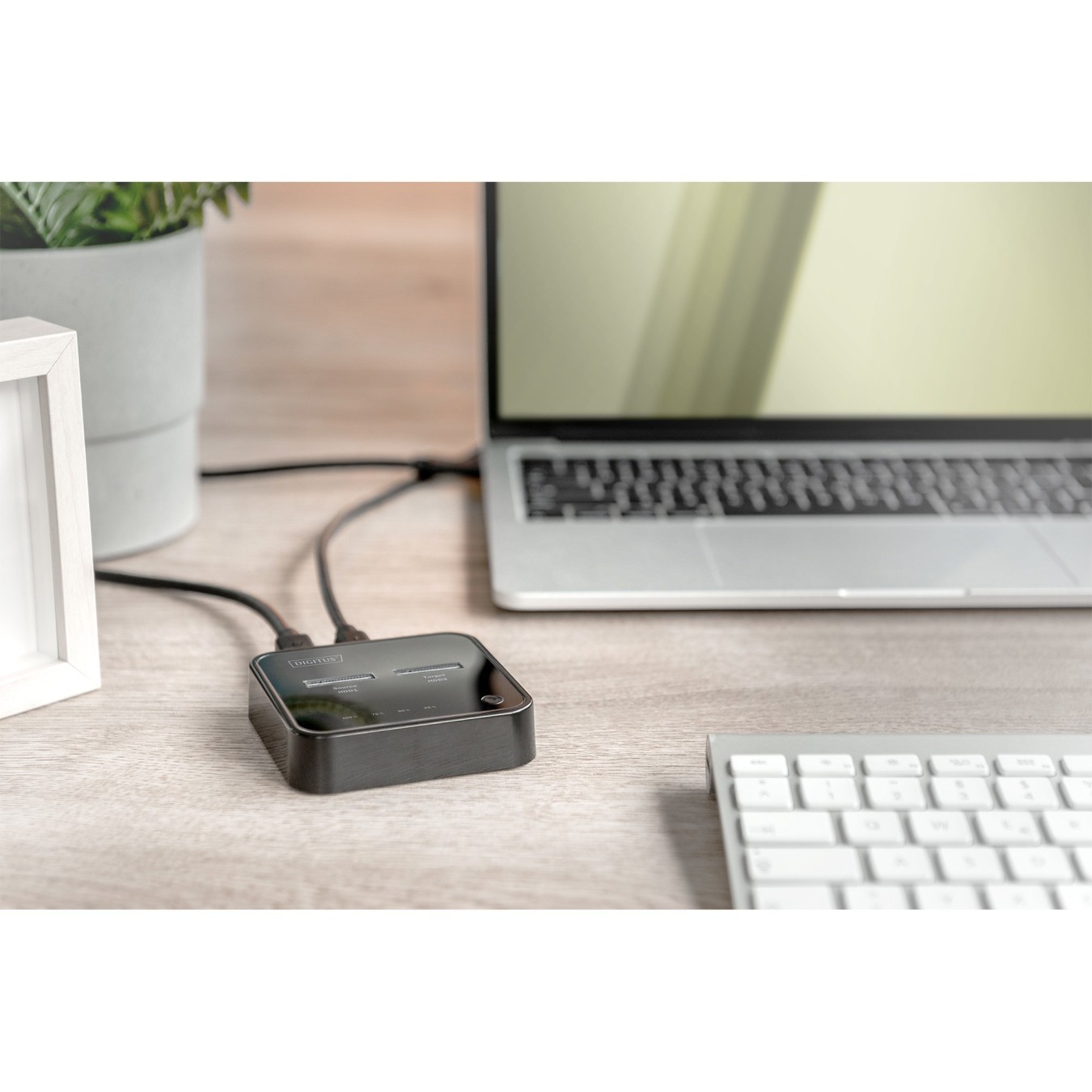 DIGITUS Dual M.2 NVMe SSD Docking Station - PCIe x8 with Dual NVMe Slots and SD Card Reader — Buy in Cyprus with Fast Delivery