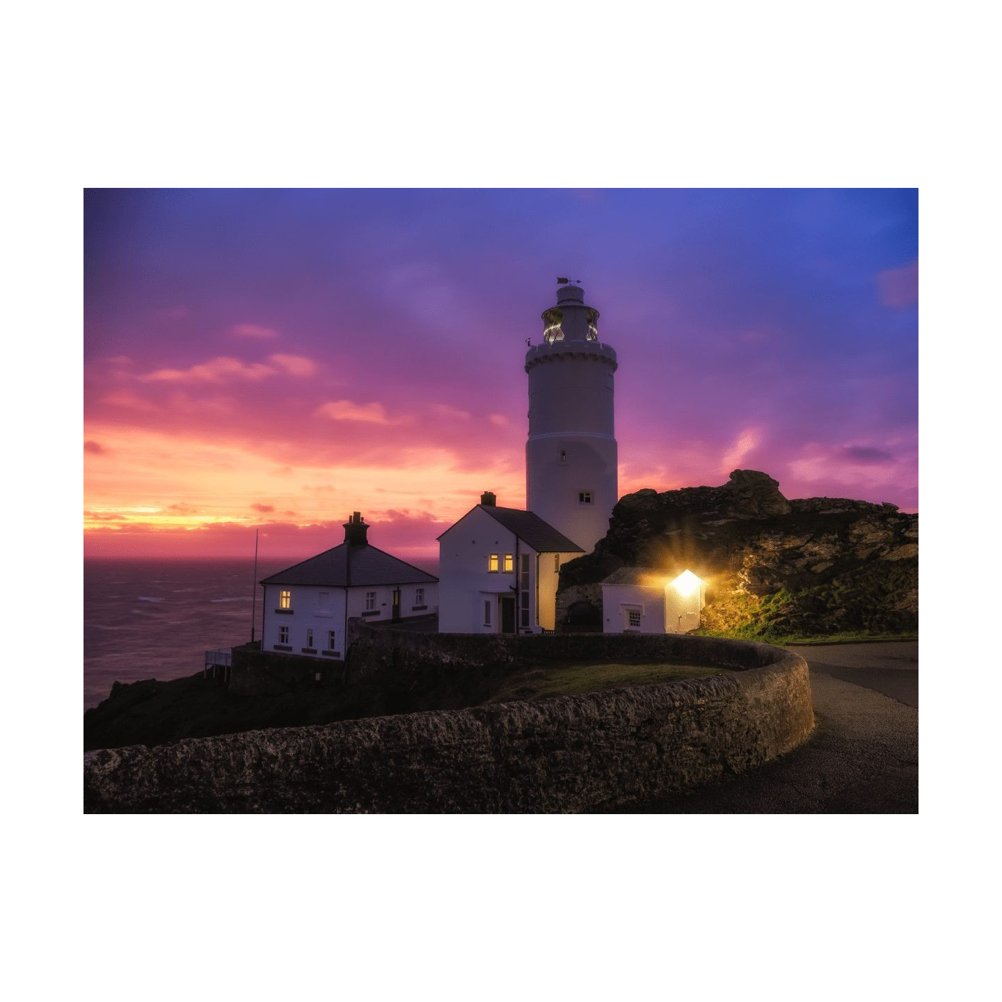 M.Zuiko Digital ED 12-45mm F4.0 PRO - EZ-M1245PRO - Ultra-compact, lightweight, weather-sealed