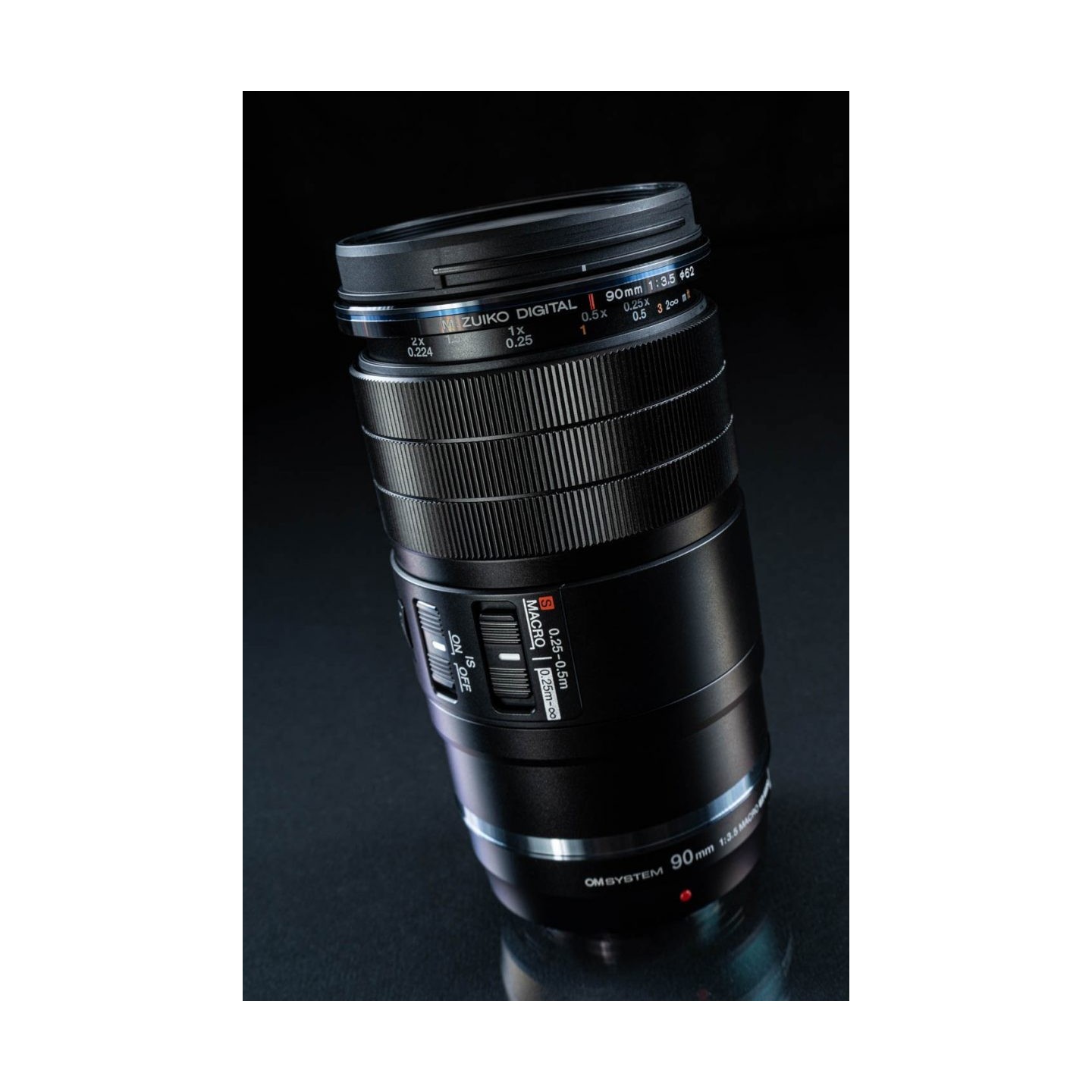 Olympus M.Zuiko Digital ED 90mm F3.5 Macro IS PRO - 90mm Macro Lens with IS PRO (incl. hood & cap)