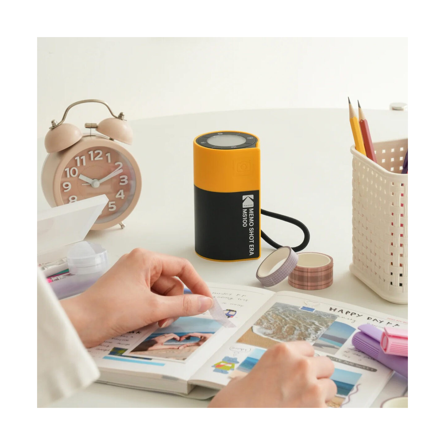 Kodak Memo Shot ERA - ERA - 2-in-1 Instant Camera and Photo Label Printer, Yellow (Includes 1 Roll)