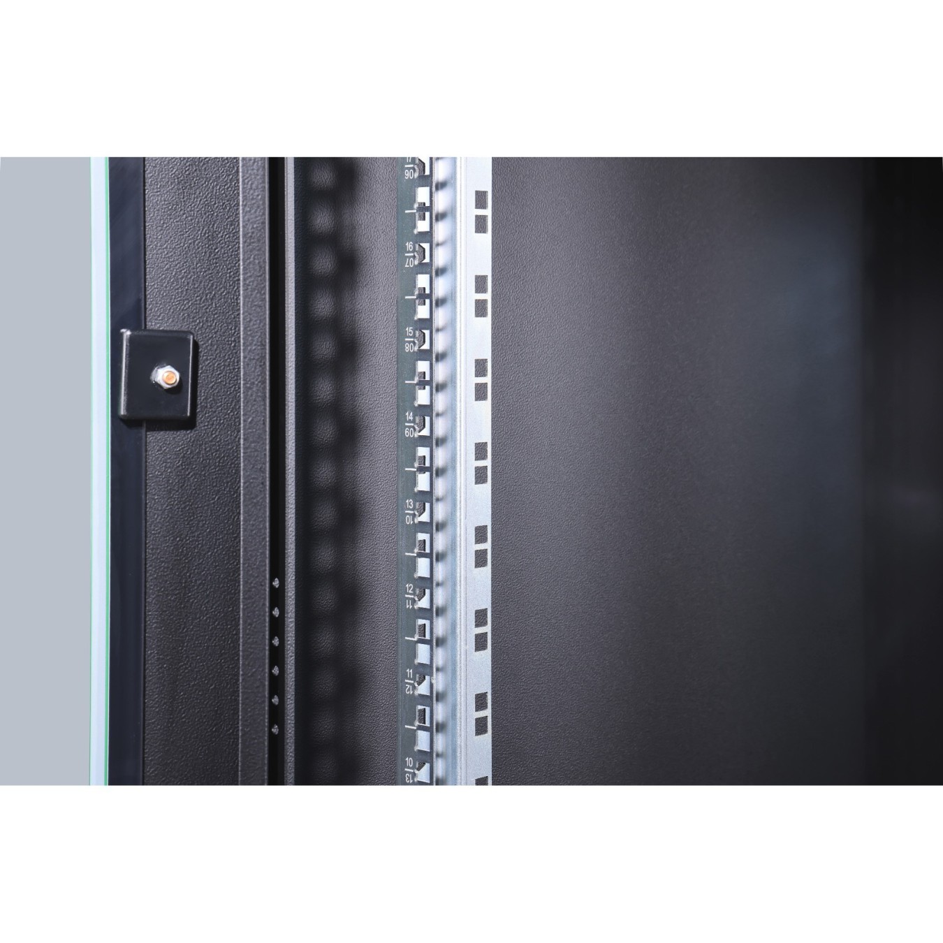 DIGITUS Netzwerkschrank Unique 22HE 1164x600x800mm black (Freight shipping) - Color: Black, Size: 1164x600x800mm, Height: 22HE