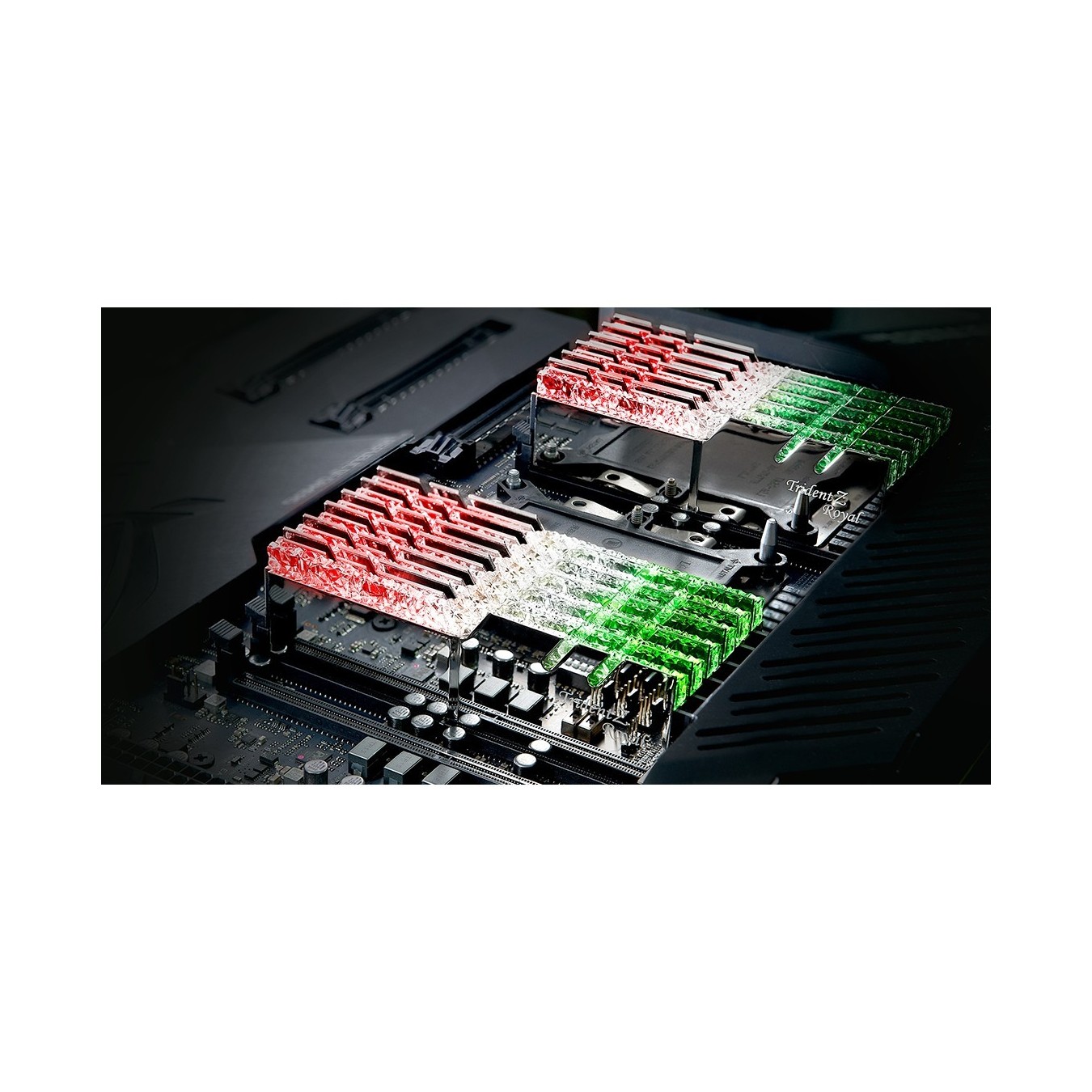 G.Skill DIMM 64 GB DDR4-3600 (4x 16 GB) Quad-Kit - F4-3600C16Q-64GTRSC - silber. Trident Z Royal. INTEL XMP