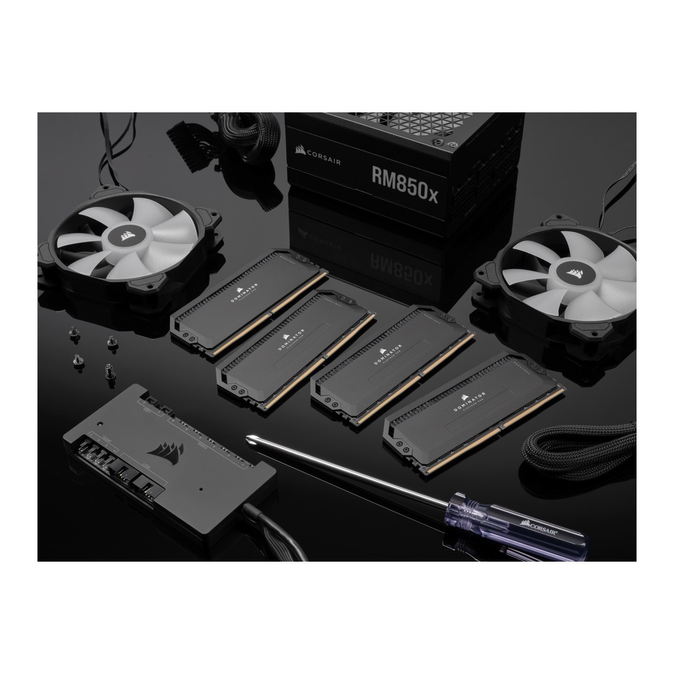 64 GB Corsair DIMM 6600 (2x 32 GB) Dual-Kit (schwarz. CMT64GX5M2B6600C32. Dominator Platinium. INTEL XMP)