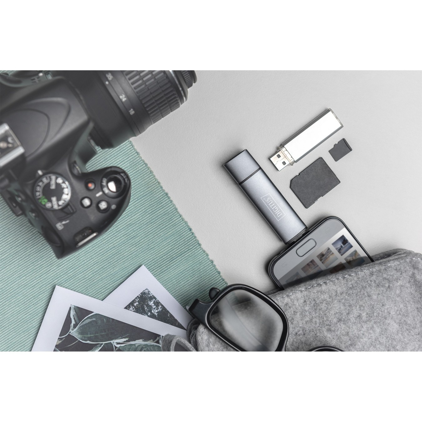 Digitus USB-C + USB 3.0 Card Reader OTG - SD & MicroSD, Aluminium, 5000 Mbit/s, CE, USB 3.2 Gen 1 Type-A/Type-C