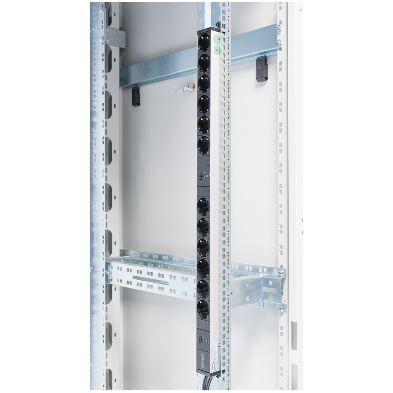 DIGITUS Steckerleiste 12fach Ü-Schutz Alu 2m Zuleitung - (Aluminium, 12 outlets, 2 m cord, surge protection)