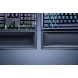 Buy Wrist Rest Pro (Cooling Gel) - Black - Foam in Cyprus, Nicosia, Limassol, Larnaka, Pafos