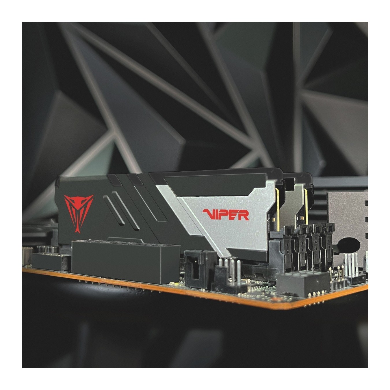 Patriot Viper Venom DDR5 16 GB (2x8 GB) Dual-Kit - PVV516G560C40K - 5600 MHz Intel XMP, Schwarz/Wei
