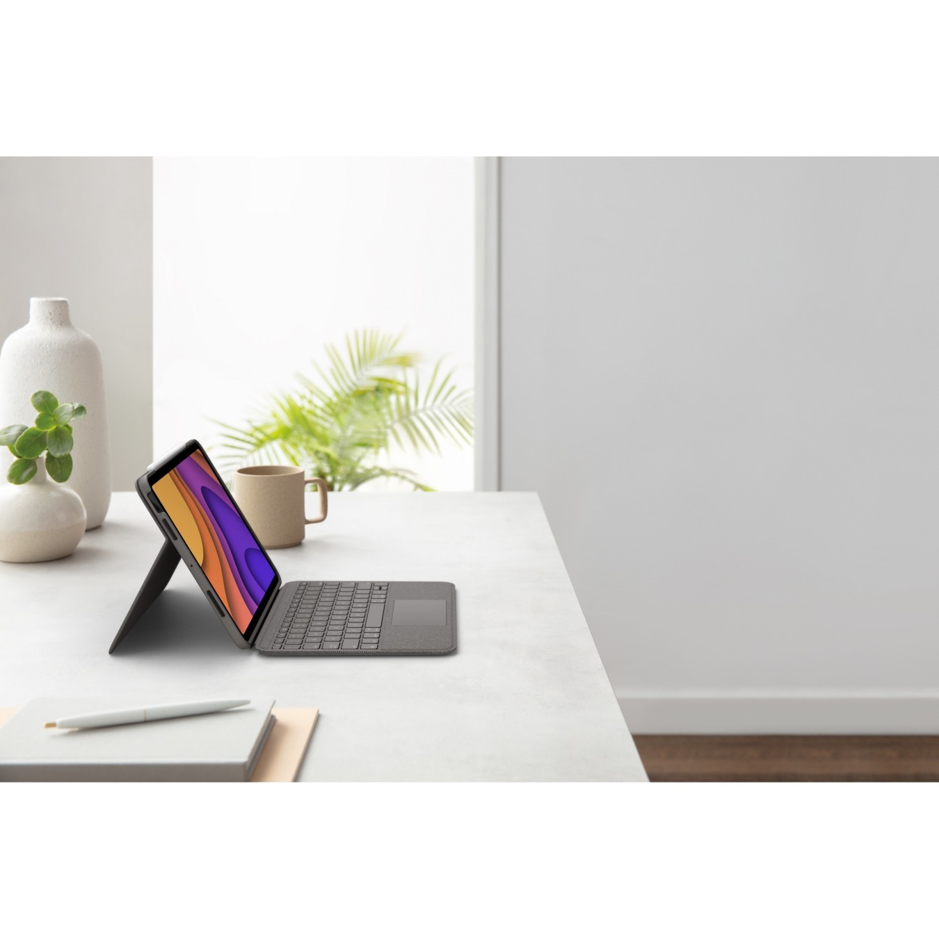 Logitech Slim Folio Keyboard Case - Gray, for Apple iPad Air 10.9in (4th Gen) — Buy in Cyprus with Fast Delivery