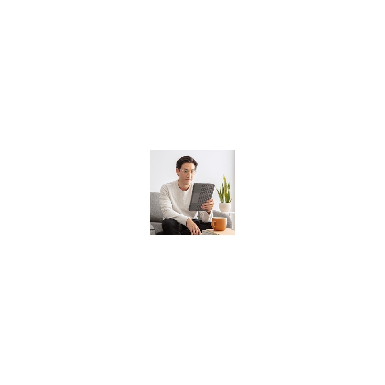 Logitech Slim Folio Keyboard Case - Gray, for Apple iPad Air 10.9in (4th Gen) — Buy in Cyprus with Fast Delivery