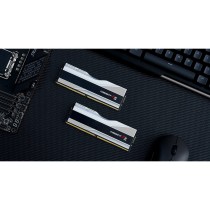 G.Skill Trident Z5 RGB DDR5-8000 CL38 32GB Kit (2x16GB) - 32-TZ5RS - RGB, 32GB, 8000MHz, CL38