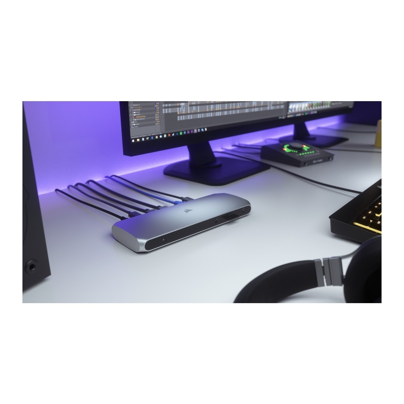 TBT100 Thunderbolt 3 Dock - TBT100 - Stainless steel, 100 W PD, 2x HDMI, TB3, USB-C/USB-A, Ethernet, SD
