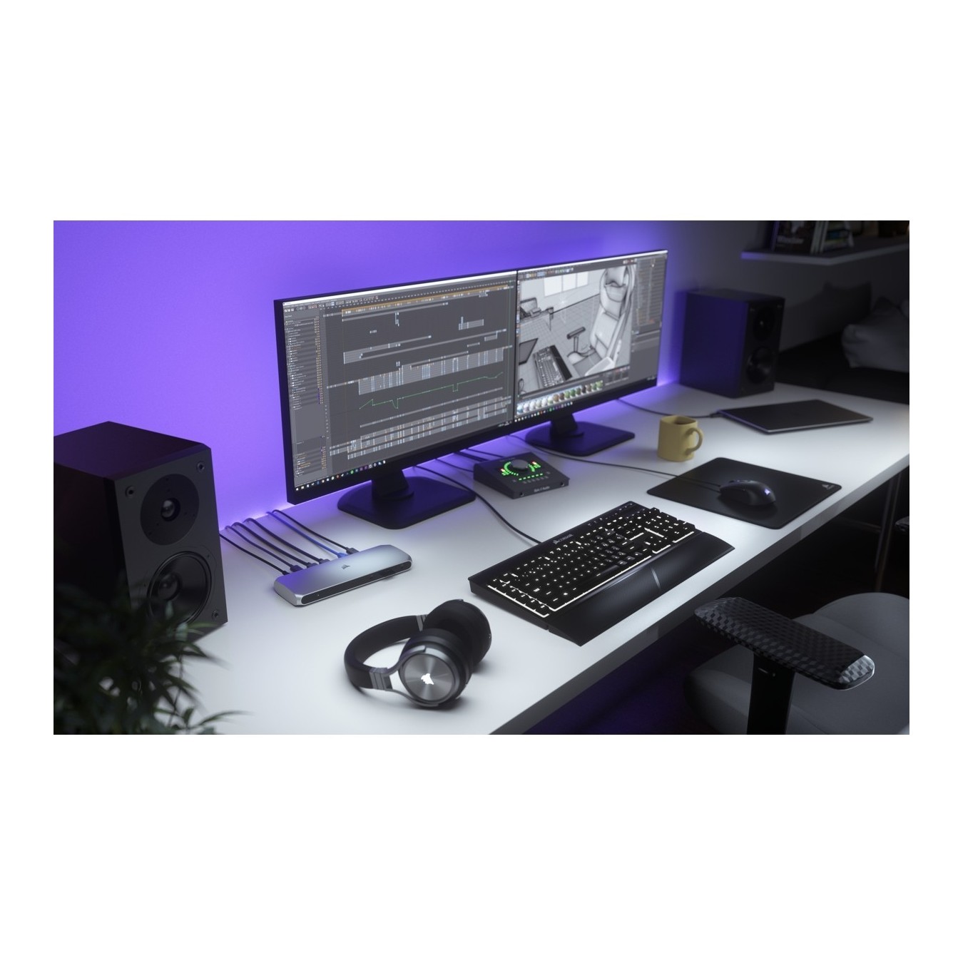 TBT100 Thunderbolt 3 Dock - TBT100 - Stainless steel, 100 W PD, 2x HDMI, TB3, USB-C/USB-A, Ethernet, SD