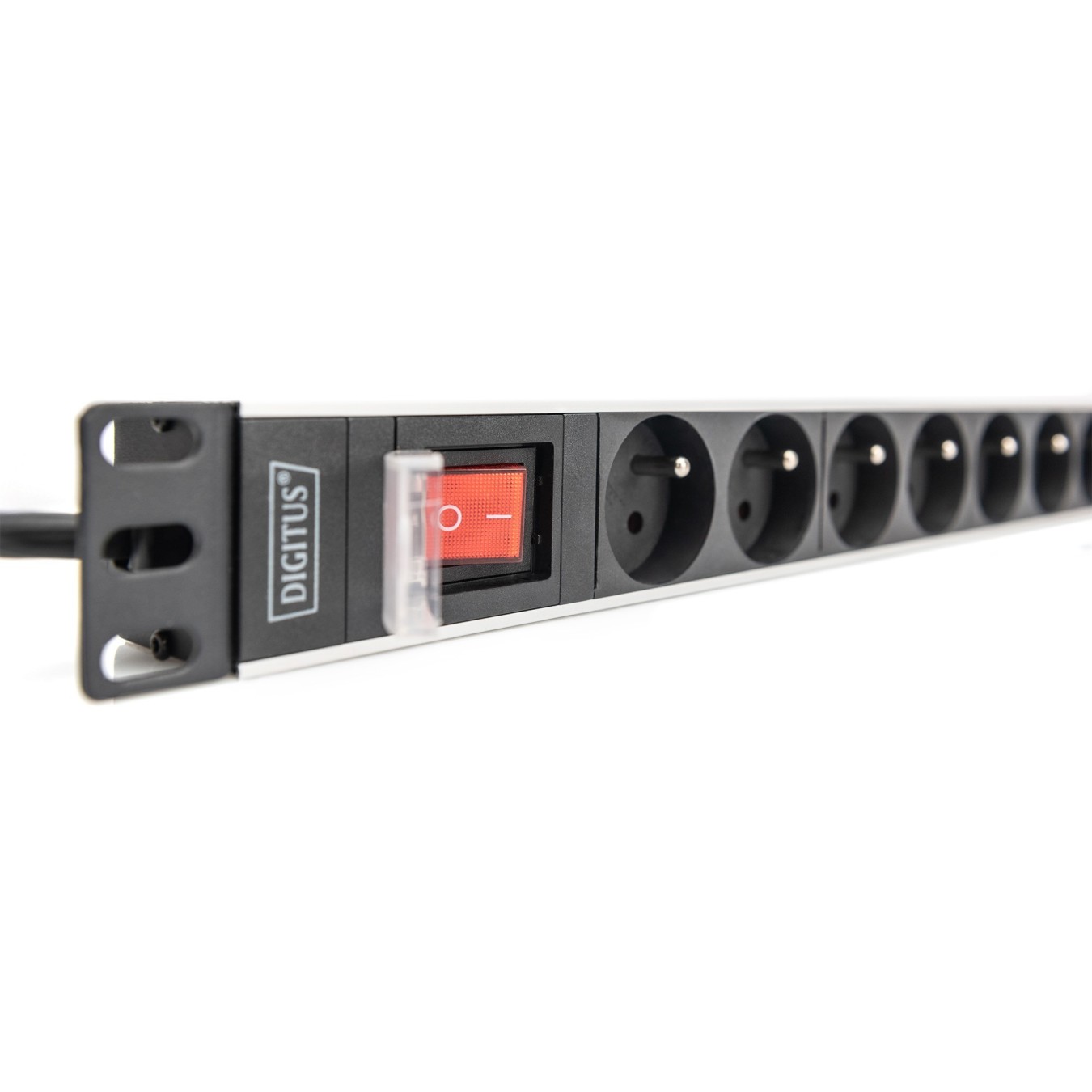 Digitus PDU 1U 8xCEE7 5 outputs 230V 16A black — Buy in Cyprus with Fast Delivery