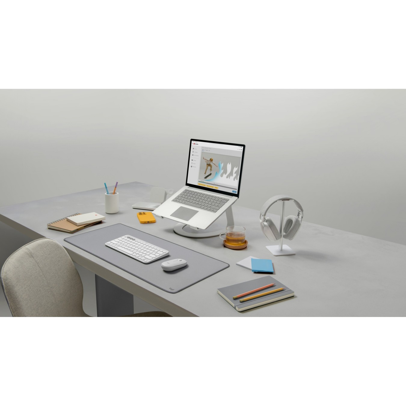 Logitech Pebble 2 Combo Set - 920-012204 - White Wireless German Layout — Buy in Cyprus with Fast Delivery