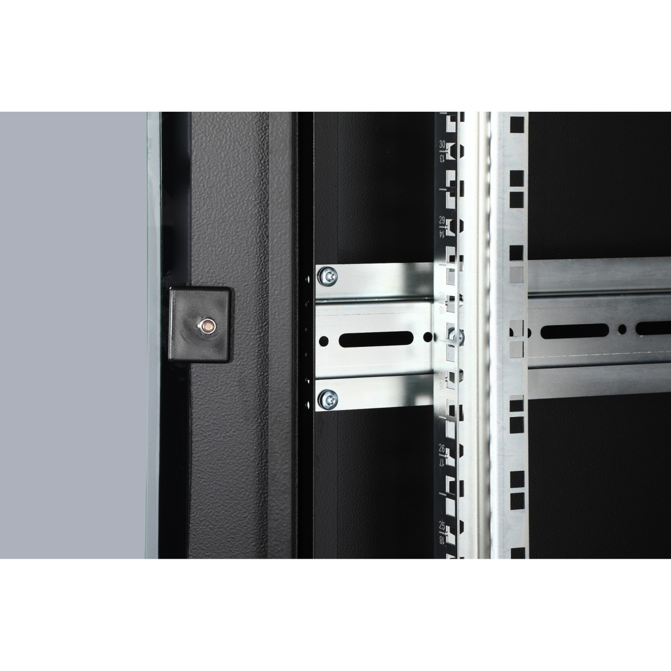 DIGITUS Netzwerkschrank Unique - 42HE - 2053x600x600mm black, Freestanding 42U (Speditionsversand)