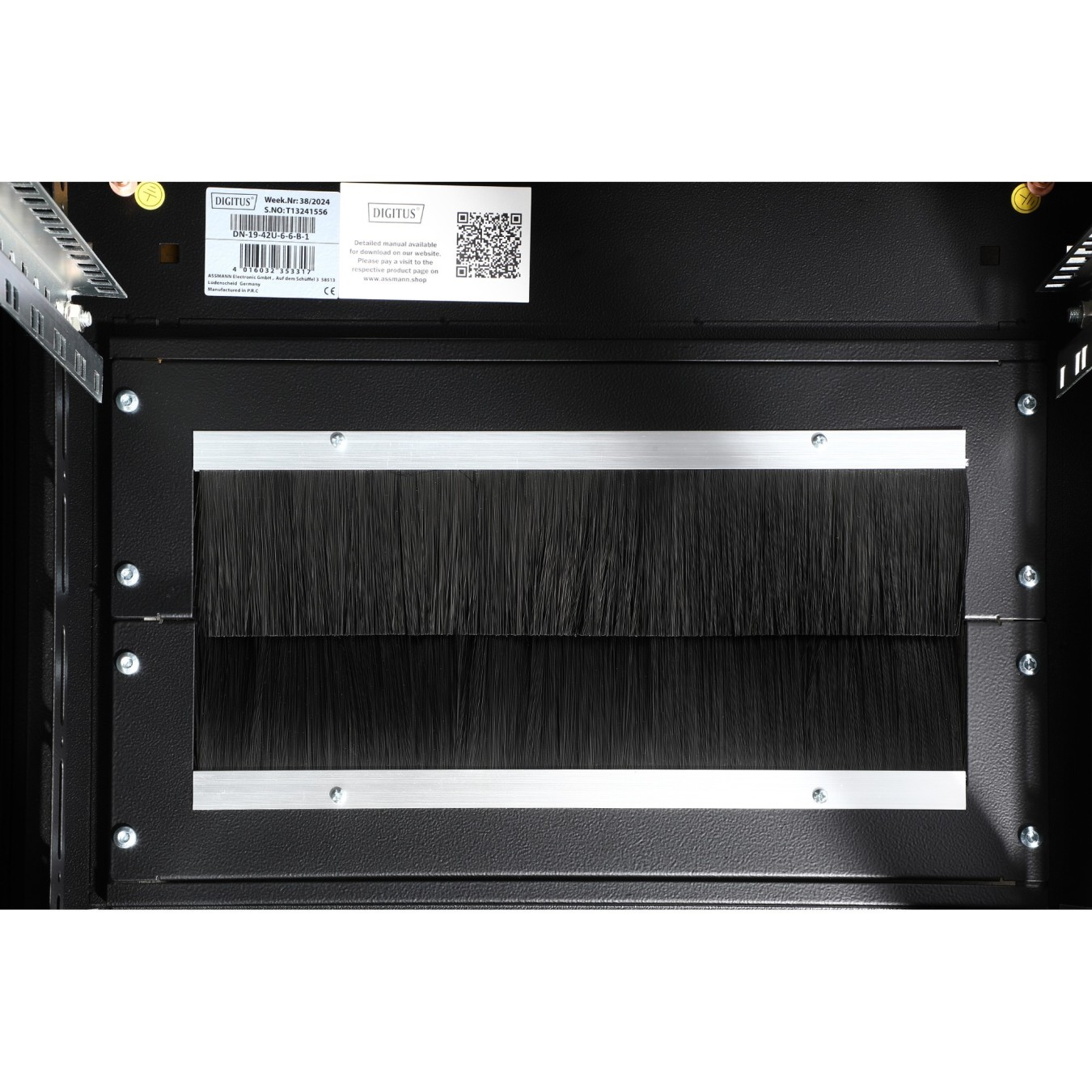 DIGITUS Netzwerkschrank Unique - 42HE - 2053x600x600mm black, Freestanding 42U (Speditionsversand)