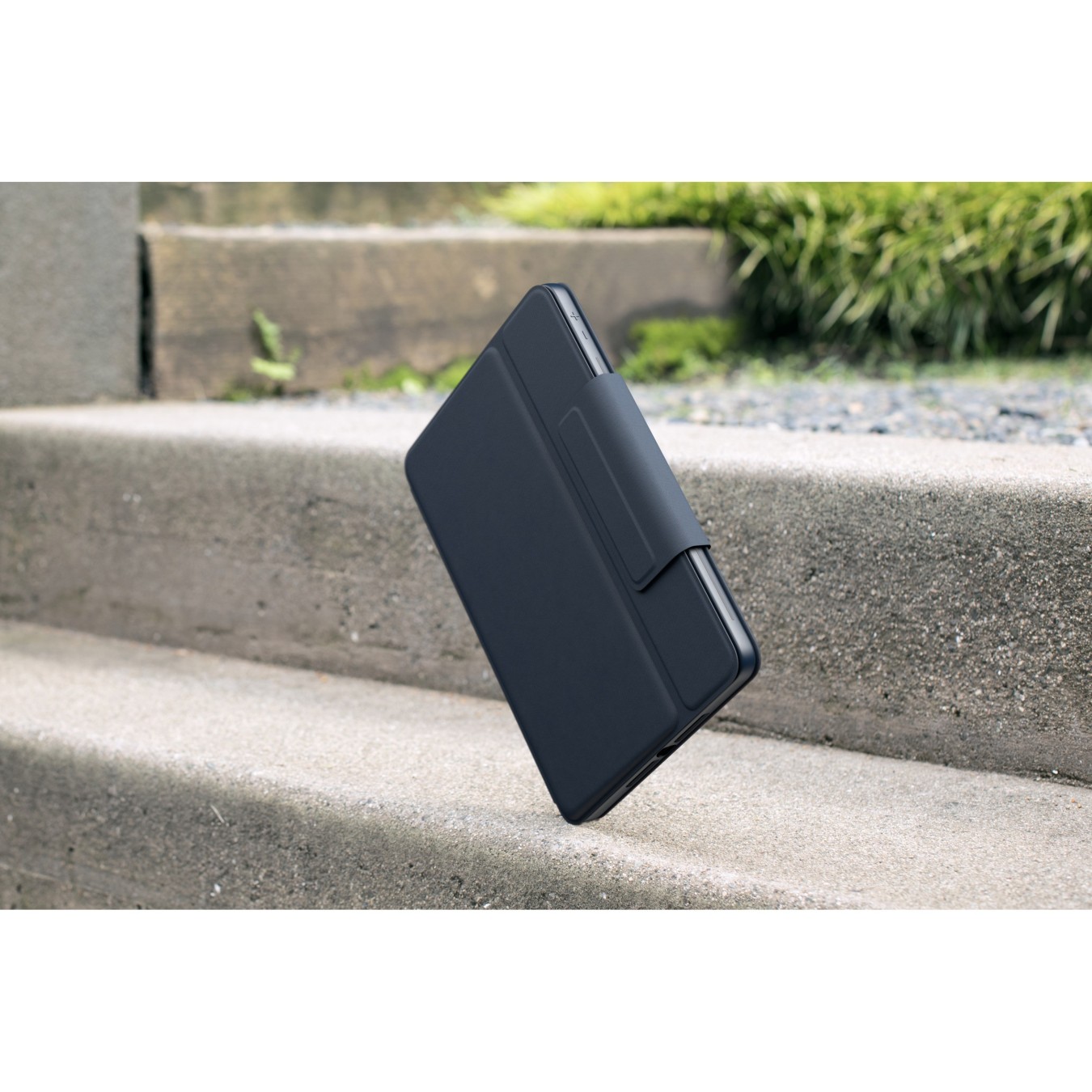 Logitech Rugged Combo 3 for iPad Gen. 7/8 - Classic Blue - Education (DE) — Buy in Cyprus with Fast Delivery
