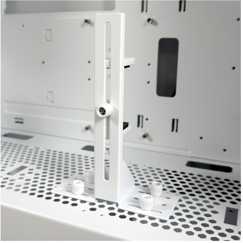 Buy Midi LC-Power 810W - 810W in Cyprus, Nicosia, Limassol, Larnaka, Pafos