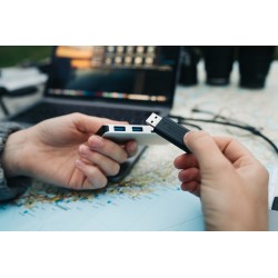 Buy Verbatim USB Drive - 3.2 Pinstripe 256GB Black in Cyprus, Nicosia, Limassol, Larnaka, Pafos