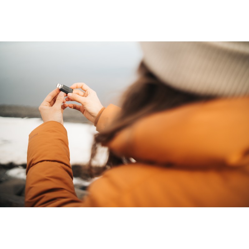 Buy Verbatim USB Drive 2.0 Pinstripe 8GB Black - 2.0 Pinstripe 8GB Black in Cyprus, Nicosia, Limassol, Larnaka, Pafos