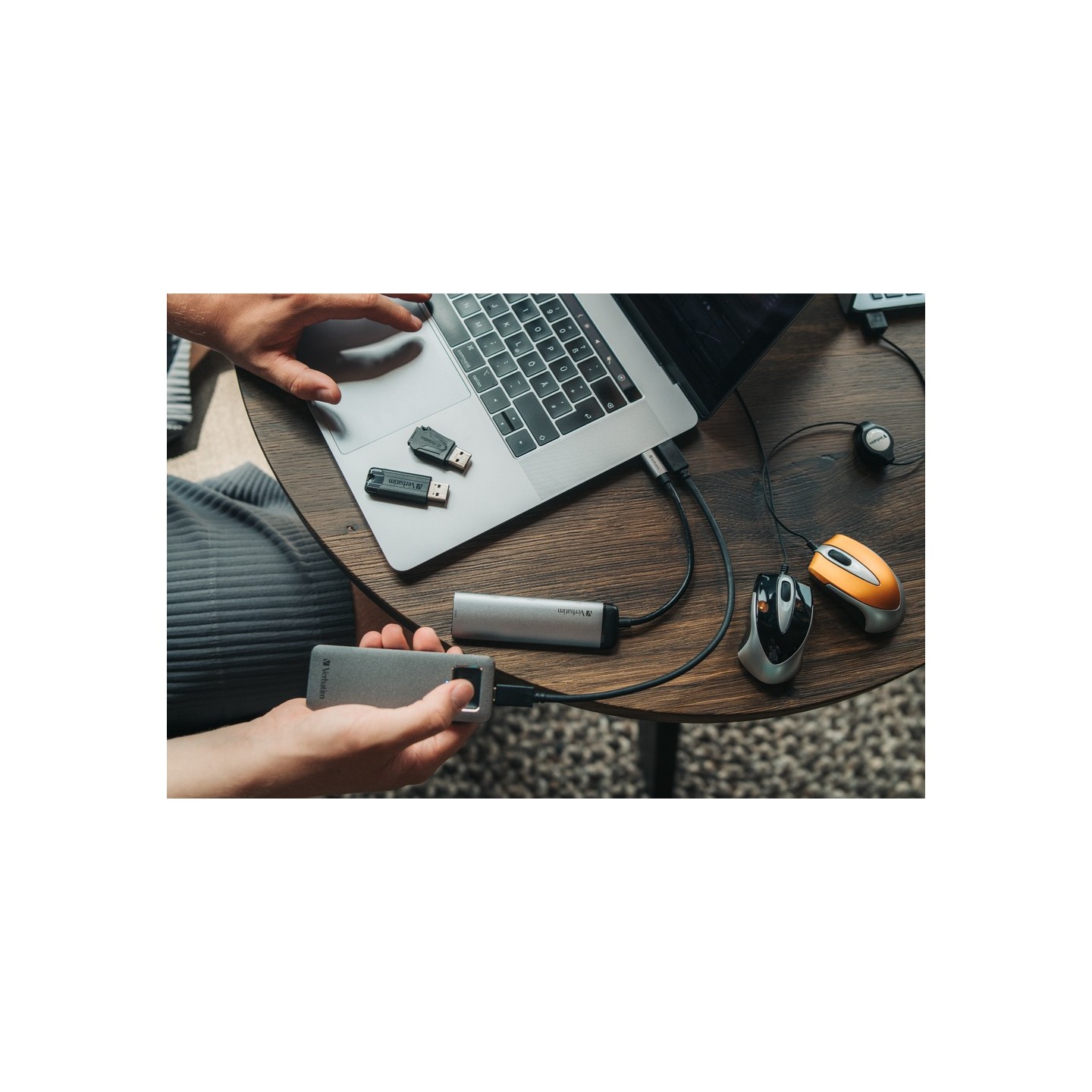 Verbatim USB Drive - 3.2 Pinstripe 64GB Black — Buy in Cyprus with Fast Delivery