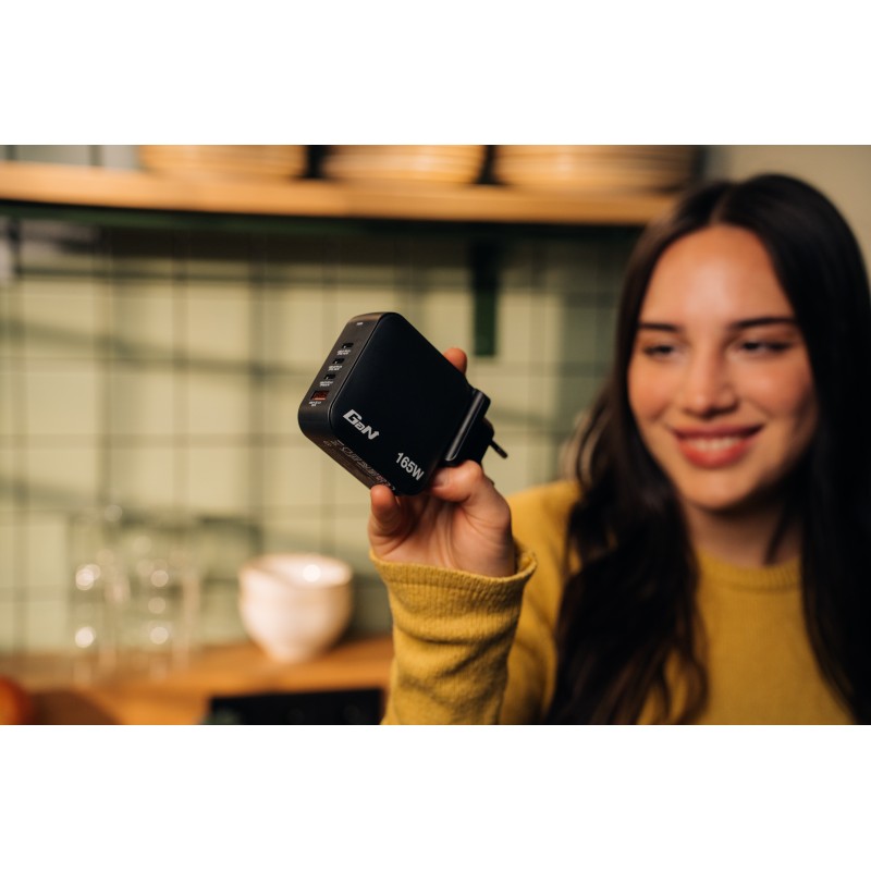 Buy Verbatim Charger Wall - GNC-140 - 165W Mini GaN 3xUSBC 1xUSBA in Cyprus, Nicosia, Limassol, Larnaka, Pafos