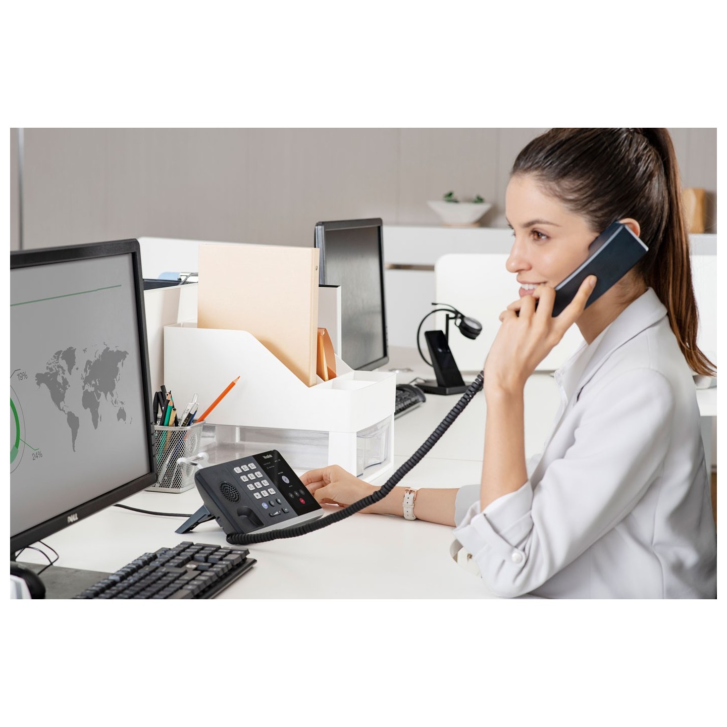 Yealink MS Teams USB Phone for PC & Smartphone with Bluetooth & USB Hub - MP50 - TEAMS — Buy in Cyprus with Fast Delivery