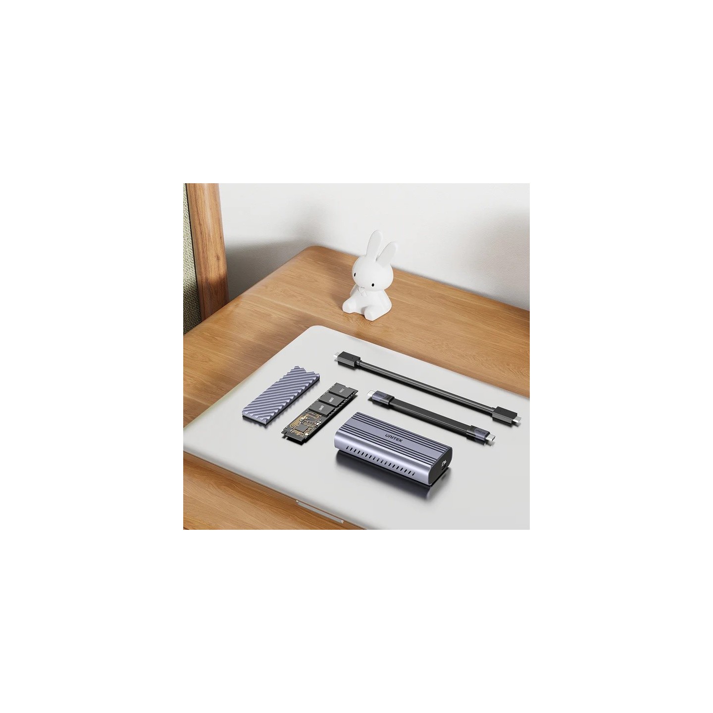 Unitek USB-C NVME PCIe Enclosure USB4.0 40Gbps - S1226A - USB-C, NVME, PCIe Enclosure, USB4.0, 40Gbps