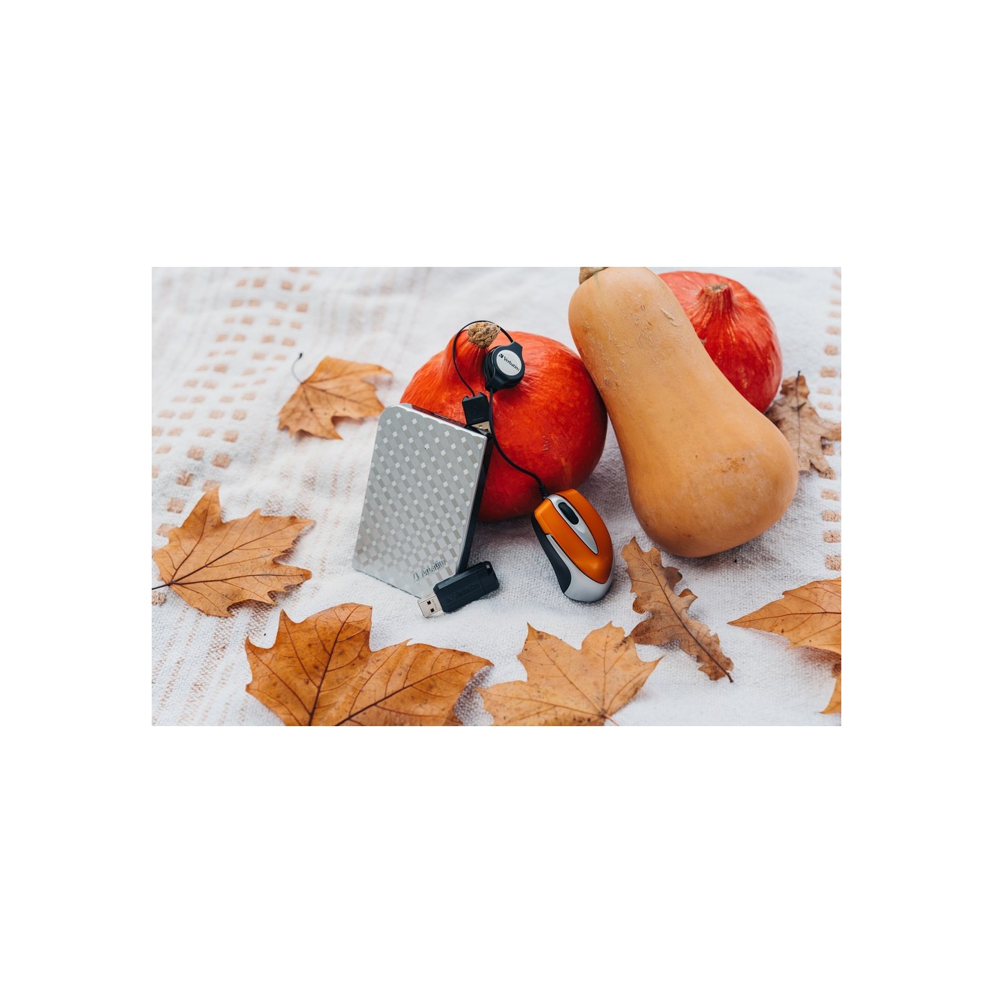 Verbatim PinStripe 128GB USB 3.2 Gen 1 Flash Drive Black 49319 — Armenius Store Cyprus