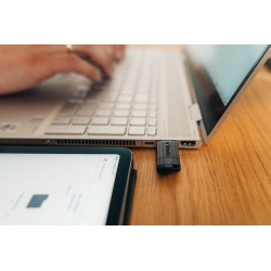 Buy Verbatim USB Drive - 3.2 Pinstripe 128GB Black in Cyprus, Nicosia, Limassol, Larnaka, Pafos