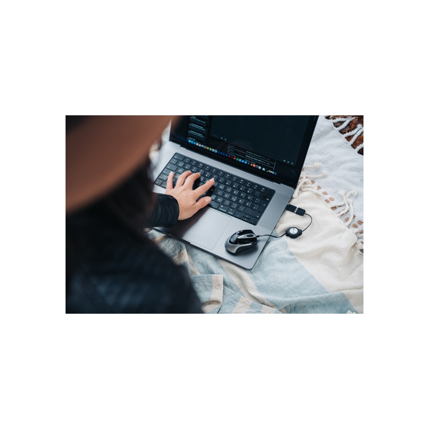 Verbatim GO MINI Wired Optical Travel Mouse - Black (Retail) — Buy in Cyprus with Fast Delivery