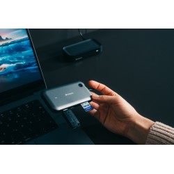 Buy Verbatim Share My Screen USB-C Wireless Display Adapter 1080P with Hub - WDA... in Cyprus, Nicosia, Limassol, Larnaka, Pafos