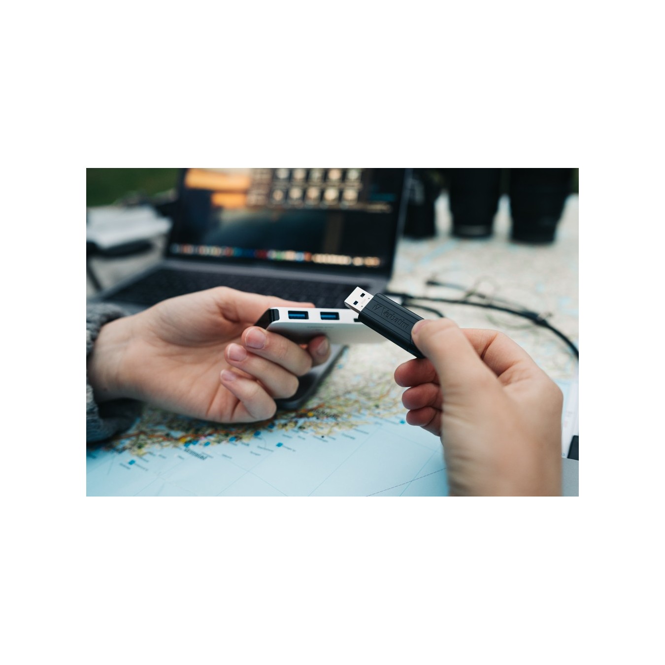 Verbatim USB Drive - 3.2 Pinstripe 32GB Black — Buy in Cyprus with Fast Delivery