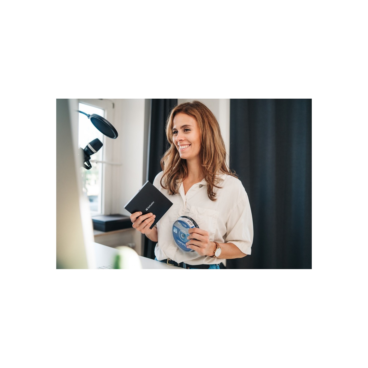 Verbatim External Slimline CD/DVD Writer USB 2.0 Black - 98938 (Boxed) — Buy in Cyprus with Fast Delivery