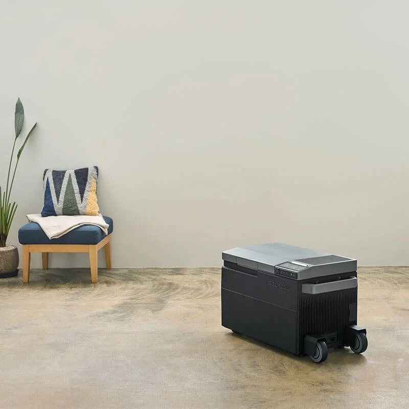 Buy EcoFlow GLACIER - Detachable Wheels and Lever in Cyprus, Nicosia, Limassol, Larnaka, Pafos