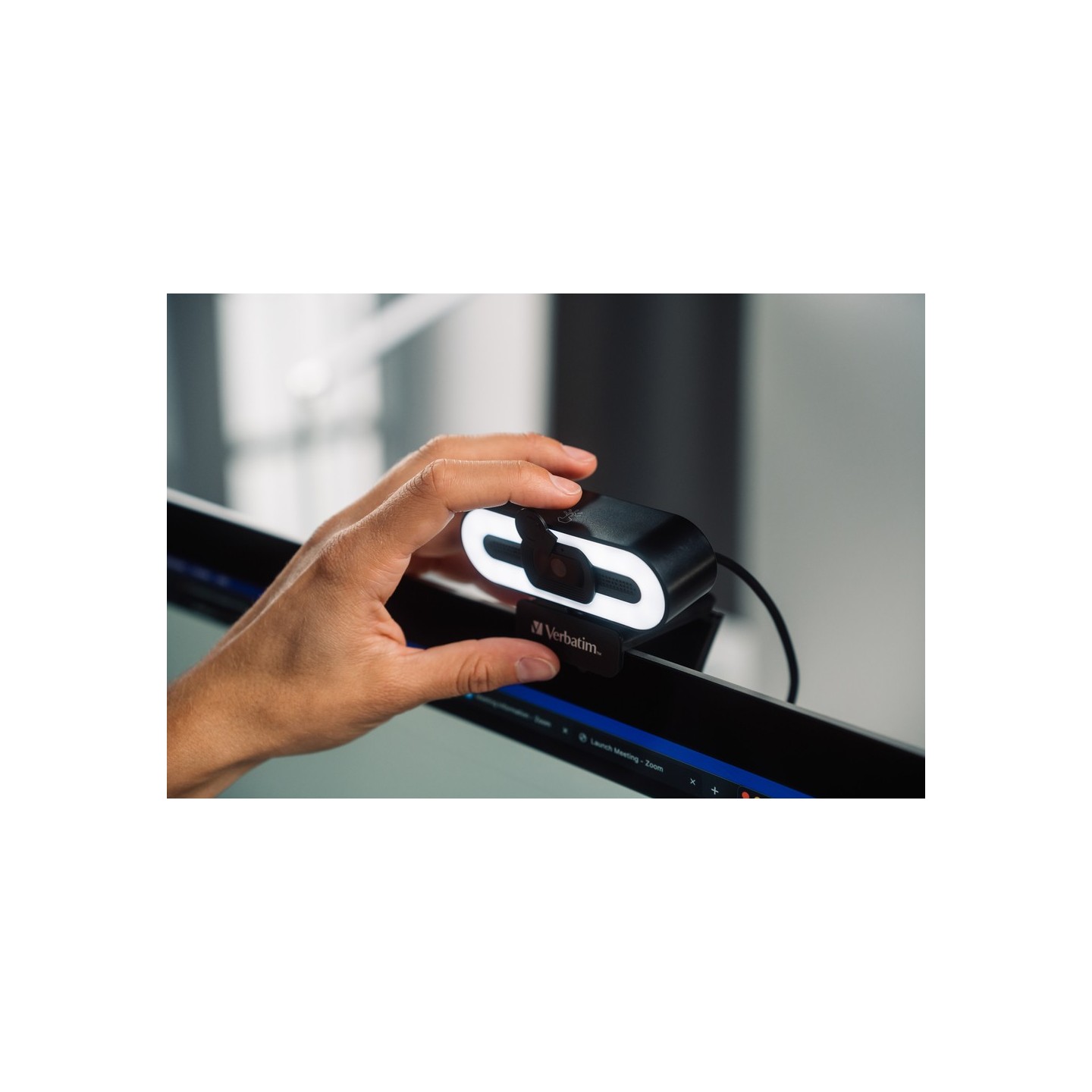 Verbatim AWC-02 Full HD 1080p Autofocus Webcam with Microphone & Light (Boxed) — Buy in Cyprus with Fast Delivery