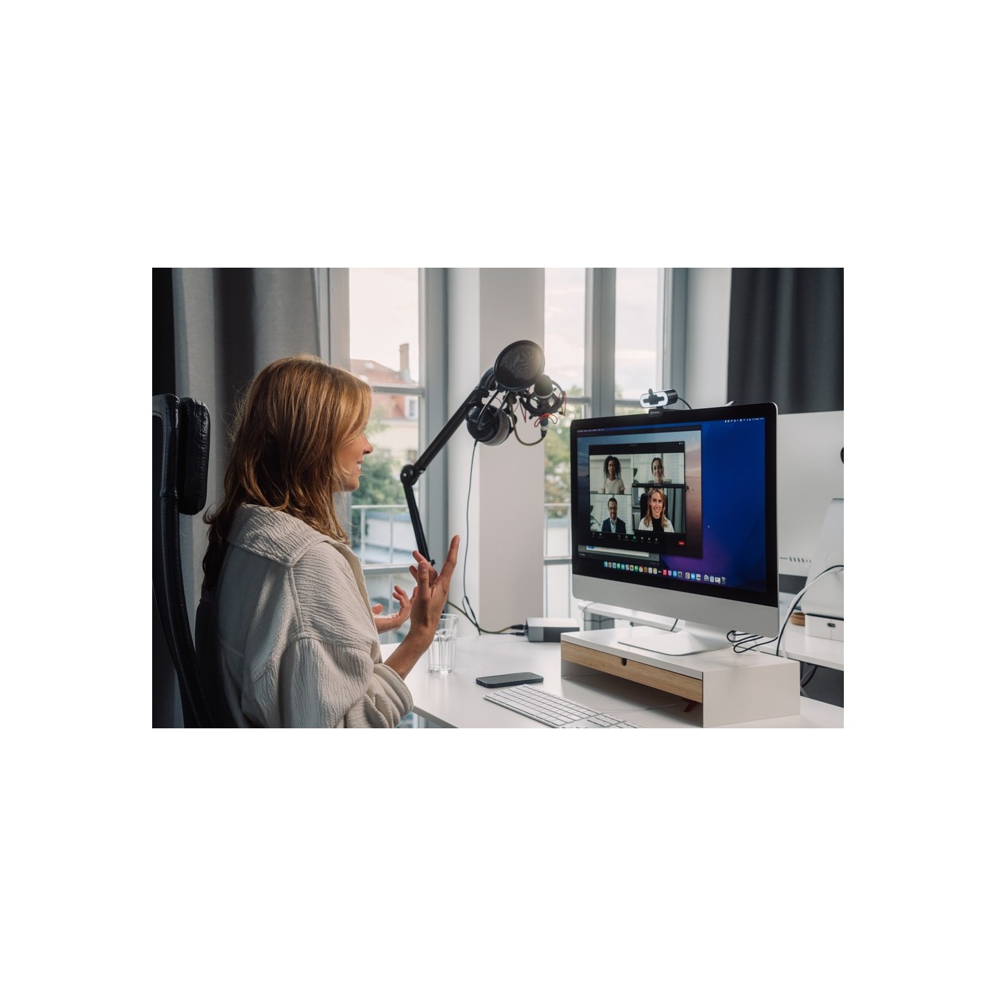 Verbatim AWC-02 Full HD 1080p Autofocus Webcam with Microphone & Light (Boxed) — Buy in Cyprus with Fast Delivery