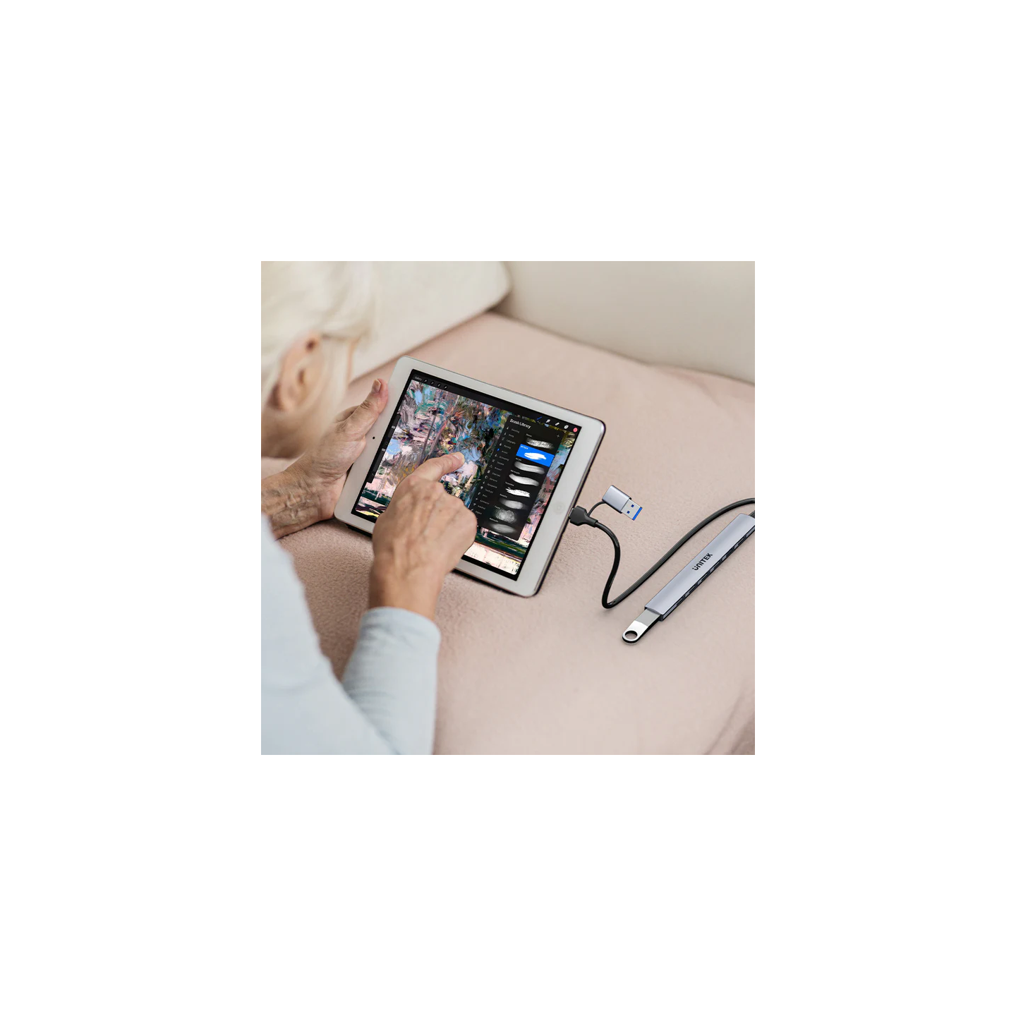 Unitek uHUB S7 H1209A 7-Port USB 5Gbps Hub | USB-C to 7x USB-A — Armenius Store Cyprus