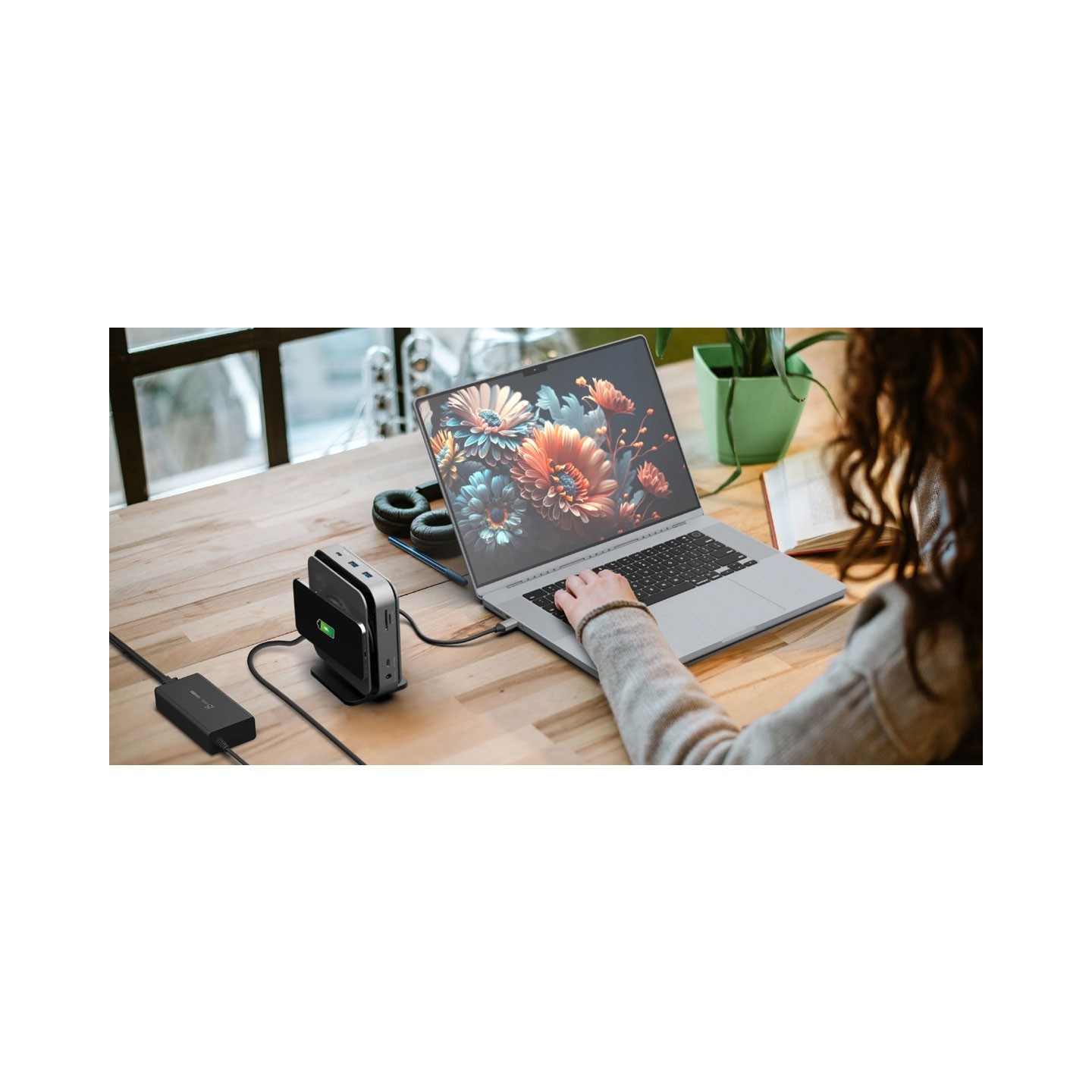 j5create Dock USB-C Dual Display 4K MST MacBookM3 HDMI RJ45 SD USB PD + Wireless Charger + 140W PSU UK JCD3199P