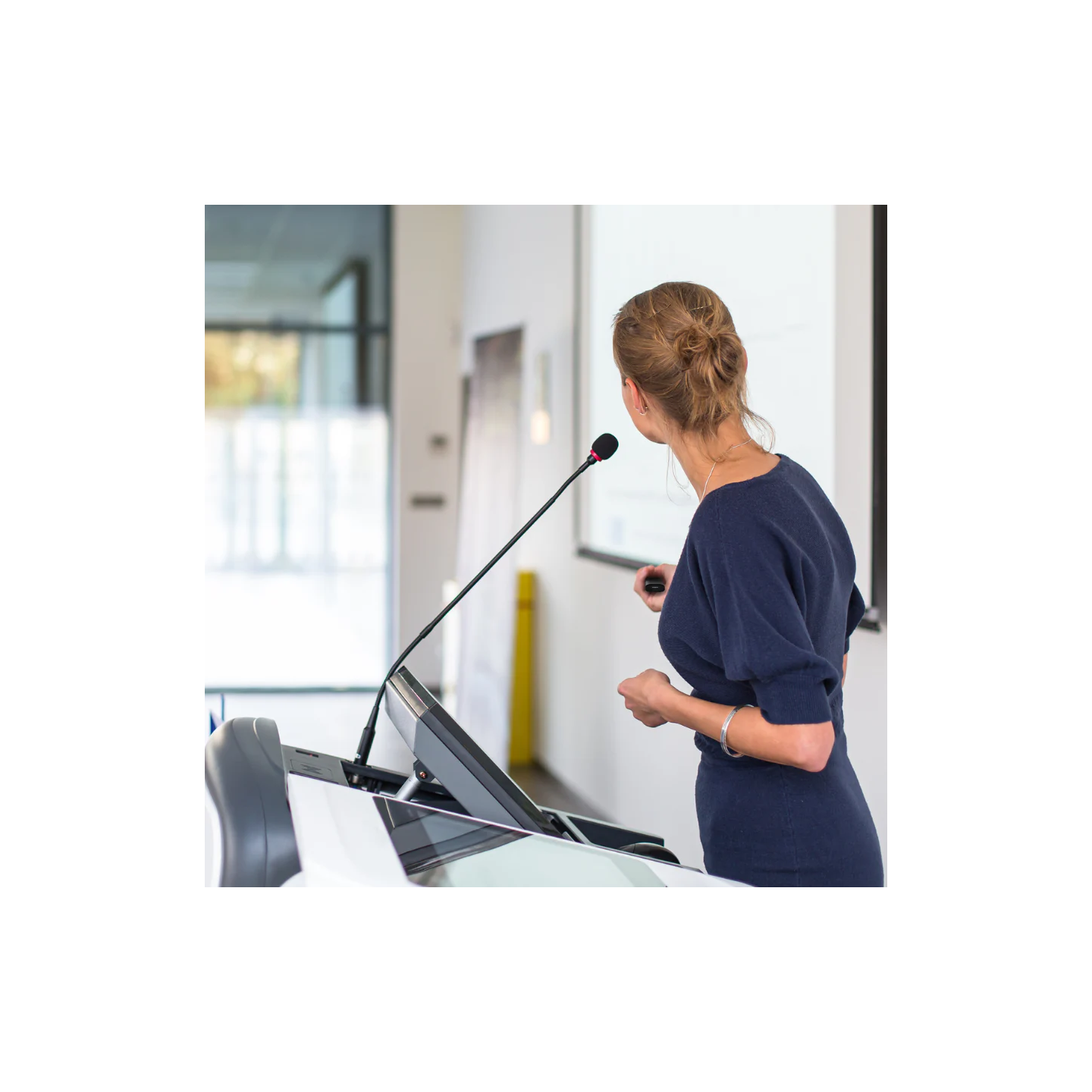 Marmitek WPR 400 Wireless Presenter Remote w/ Pointer Zoom Air Mouse - USB-C/A (Boxed) — Buy in Cyprus with Fast Delivery