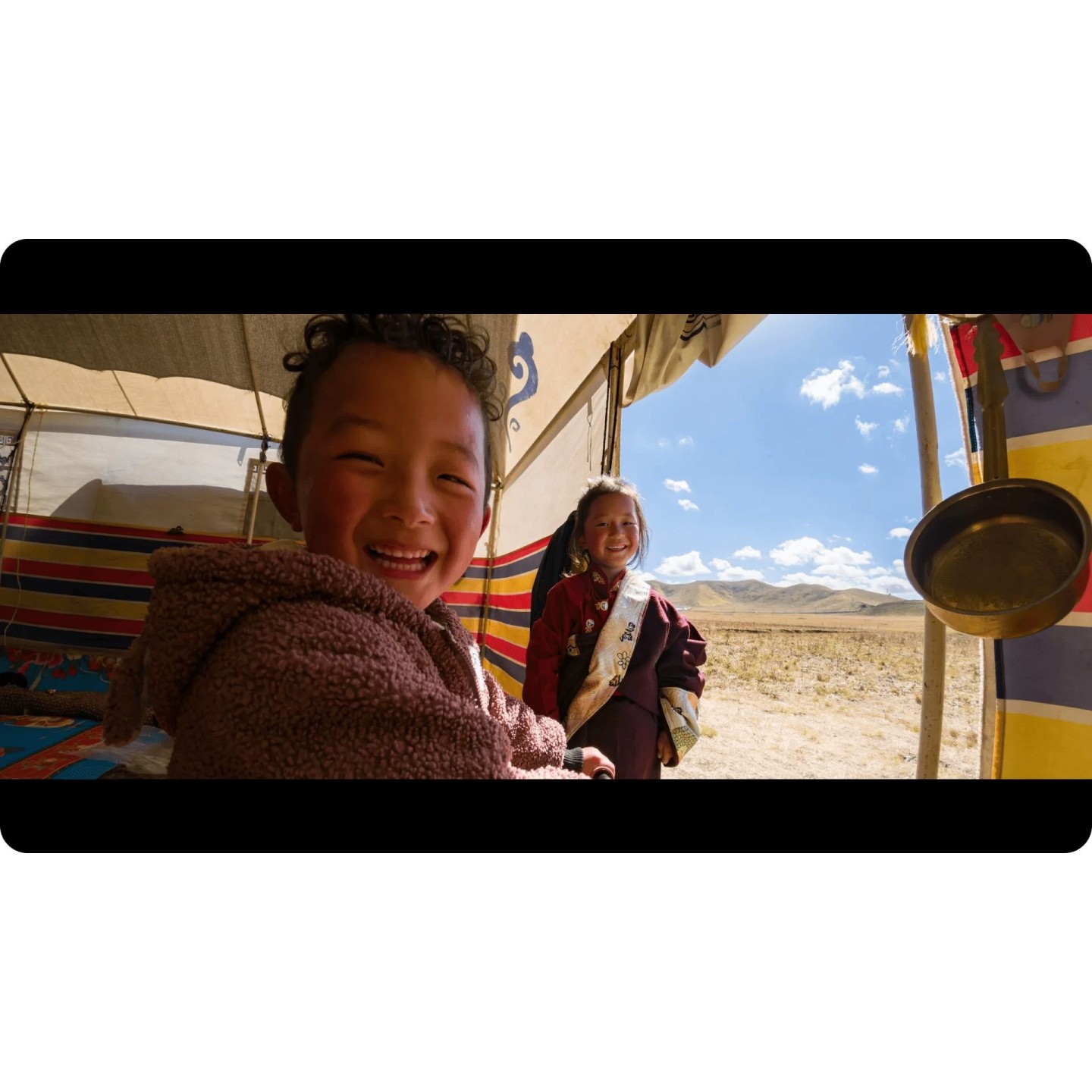 Insta360 Cinematic Lens - Ace Pro 2 - Capture 2.35:1 ratio, range of cinematic looks — Buy in Cyprus with Fast Delivery