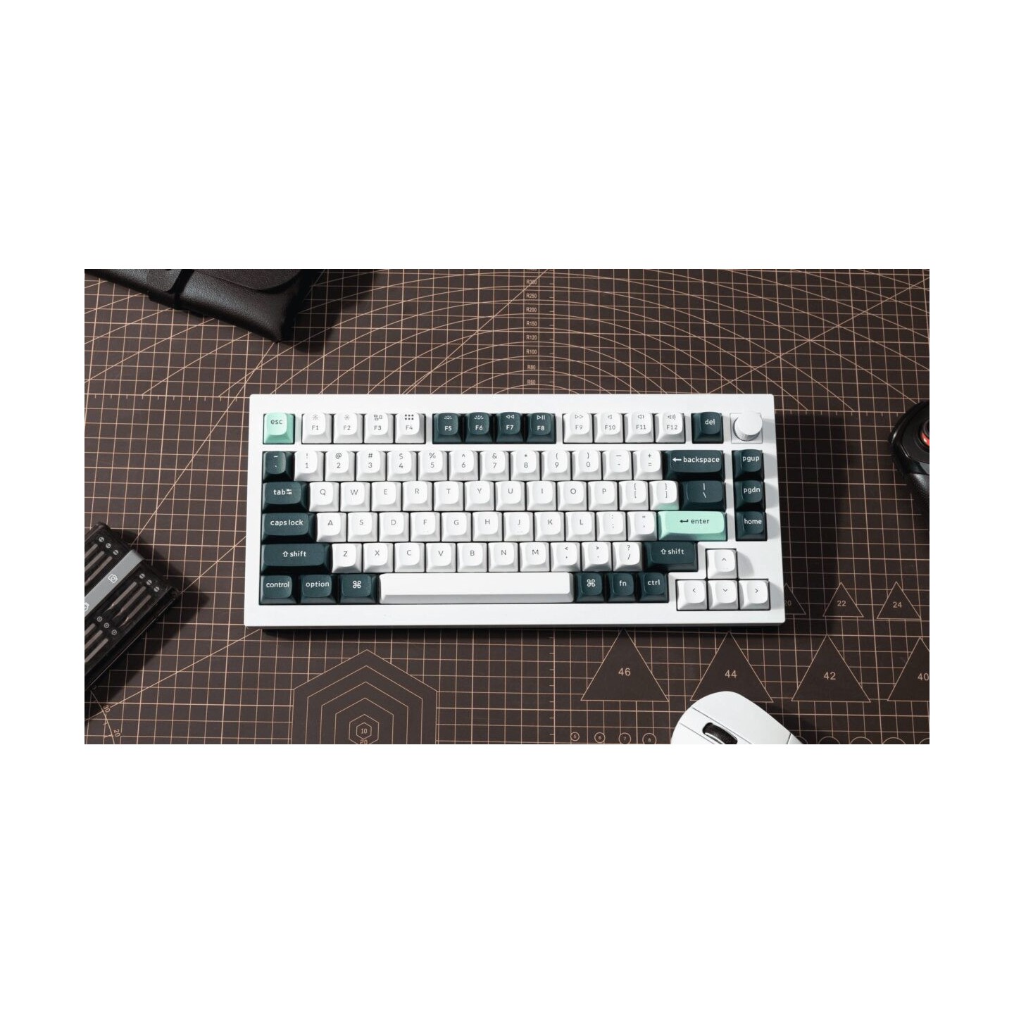 Keychron Q1 HE Q1H-P1 QMK White Wireless Hall Effect Keyboard Purple Switch 75% US (Boxed) — Buy in Cyprus with Fast Delivery